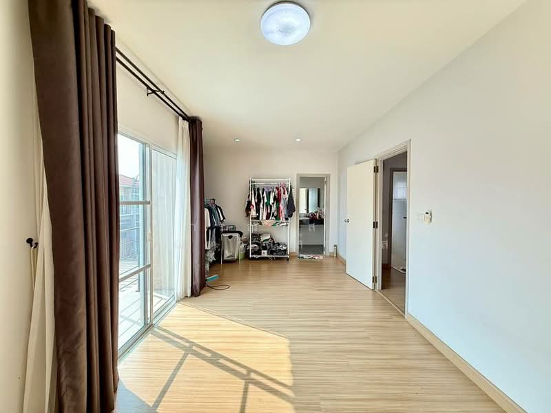 The Essence Chaiyaphruek-Wongwaen, Nonthaburi, Ban Kluay-Sai Noi Road, Sai Noi, Sai Noi, Nonthaburi, 3 Bedrooms, 130 sqm, Semi-Detached House (Twin House) For Sale, by กรณวัสส์ กัณฑวัสส์วงส์, 500171572 - DDproperty.com