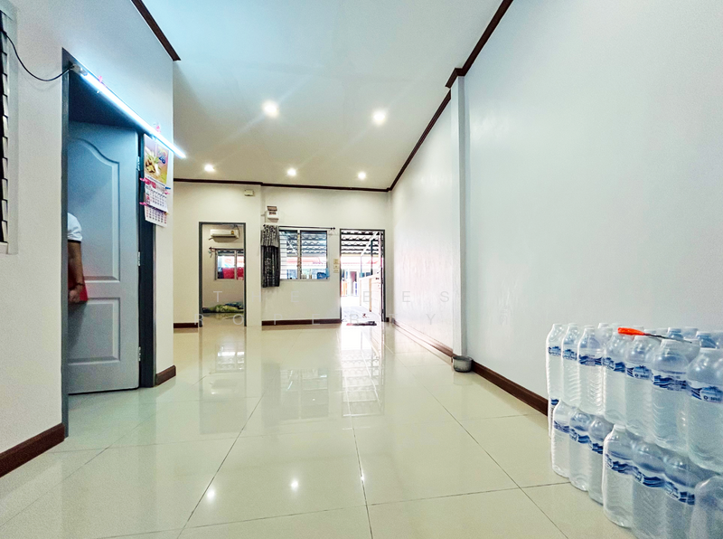 หมู่บ้านสบายใจ ระยอง, Rayong, Makhamku, Nikhom Pattana, Rayong, 2 Bedrooms, 100 sqm, Townhouse For Sale, by The Best Property ติ้ง, 500171580 - DDproperty.com