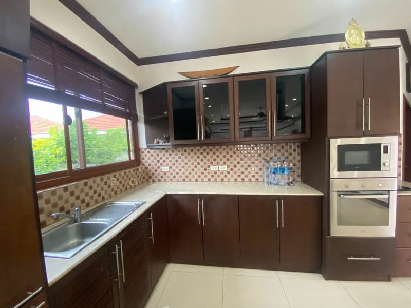3-BR House, Prachuap Khiri Khan, Hua Hin, Hua Hin, Prachuap Khiri Khan, 3 Bedrooms, 160 sqm, Single Detached House For Sale, by Pavadee Boonyarith, 500171586 - DDproperty.com