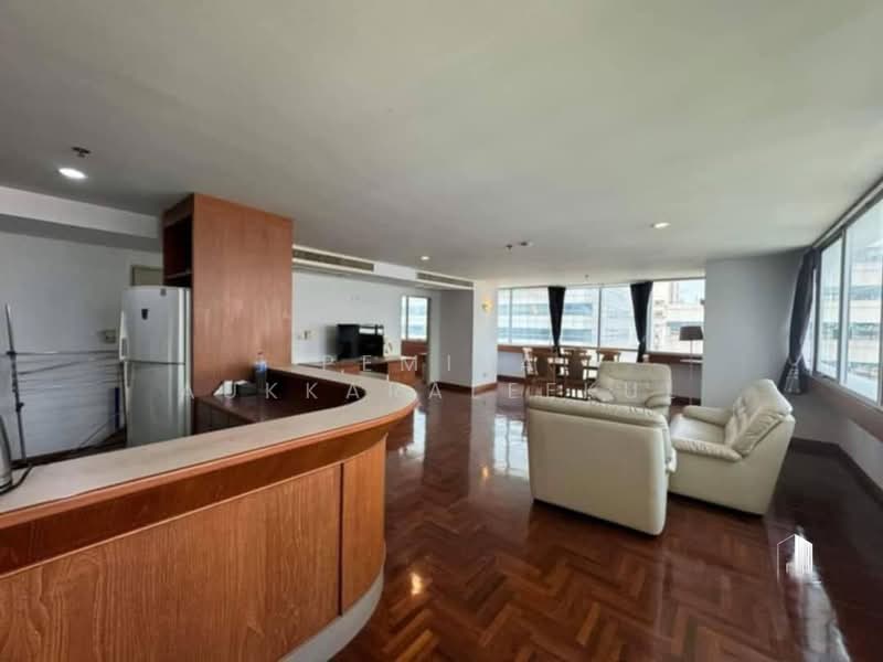 Asoke Place, Bangkok, Asok Montri Rd, Khlongtoei Nua, Watthana, Bangkok, 2 Bedrooms, 138 sqm, Condo For Sale, by Pemika Aukkaraleekul, 500171626 - DDproperty.com