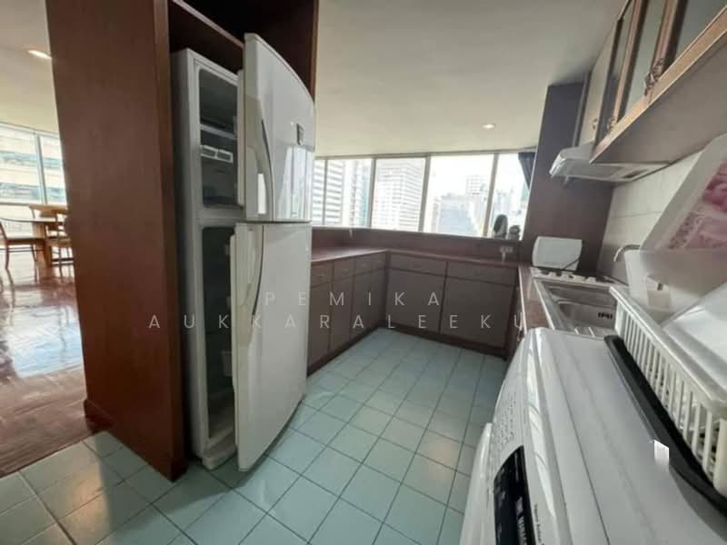 Asoke Place, Bangkok, Asok Montri Rd, Khlongtoei Nua, Watthana, Bangkok, 2 Bedrooms, 138 sqm, Condo For Sale, by Pemika Aukkaraleekul, 500171626 - DDproperty.com