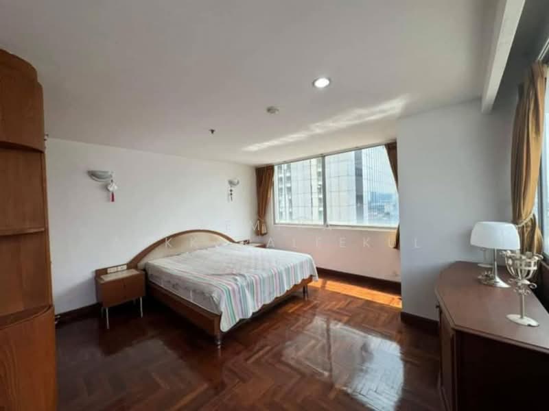 Asoke Place, Bangkok, Asok Montri Rd, Khlongtoei Nua, Watthana, Bangkok, 2 Bedrooms, 138 sqm, Condo For Sale, by Pemika Aukkaraleekul, 500171626 - DDproperty.com