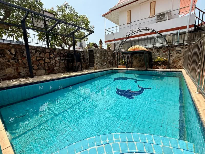 Pool Villa Pratumnak, Chon Buri (Pattaya), Pratumnak, Bang Lamung, Bang Lamung (Pattaya), Chon Buri (Pattaya), 3 Bedrooms, 250 sqm, Villa For Sale, by Baifern Goodwin, 500171636 - DDproperty.com