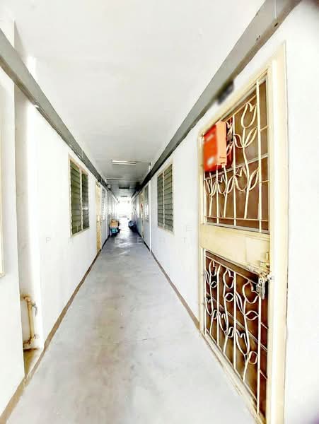 Baan Eua-Athorn Romklao 1-6 : บ้านเอื้ออาทร ร่มเกล้า 1-6, กรุงเทพ, ถ.เคหะร่มเกล้า, คลองสองต้นนุ่น, ลาดกระบัง, กรุงเทพ, 33 ตร.ม., คอนโด ขาย, โดย The Best Property เป้า, 500171666 - DDproperty.com