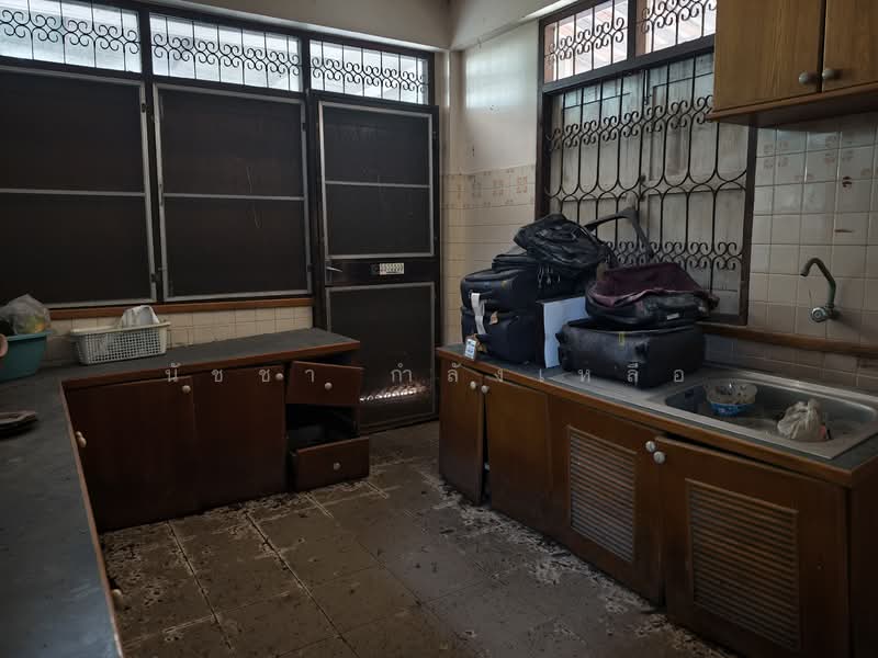 Ladprao Road Soi 110, Bangkok, ลาดพร้าว, Phlapphla, Wang Thonglang, Bangkok, 4 Bedrooms, 200 sqm, Single Detached House For Sale, by นัชชา กำลังเหลือ, 500171670 - DDproperty.com