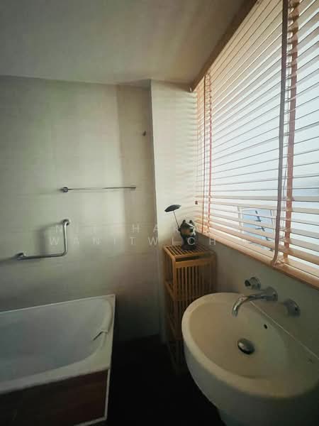 Siri At Sukhumvit, Bangkok, 902 Sukhumvit Road, Phra Kanong, Khlong Toei, Bangkok, 1 Bedroom, 51 sqm, Condo For Rent, by Nitchakarn  Wanitwichakornkit , 500171684 - DDproperty.com