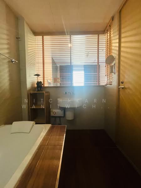 Siri At Sukhumvit, Bangkok, 902 Sukhumvit Road, Phra Kanong, Khlong Toei, Bangkok, 1 Bedroom, 51 sqm, Condo For Rent, by Nitchakarn  Wanitwichakornkit , 500171684 - DDproperty.com