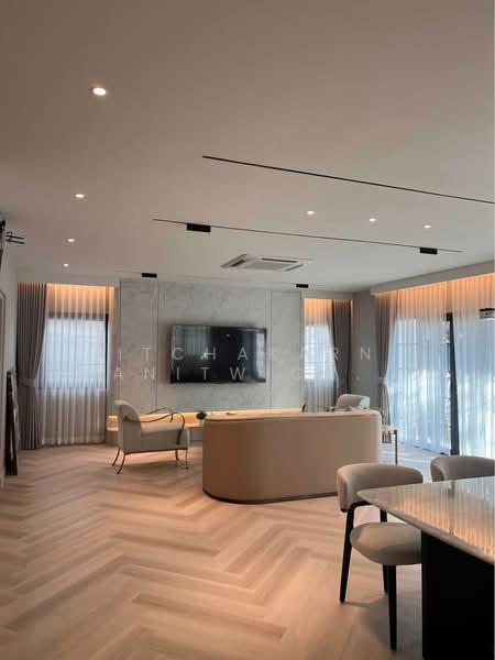 4-BR House, Bangkok, Bang Na Nuea, Bang Na, Bangkok, 4 Bedrooms, 180 sqm, Single Detached House For Rent, by Nitchakarn Wanitwichakornkit , 500171718 - DDproperty.com