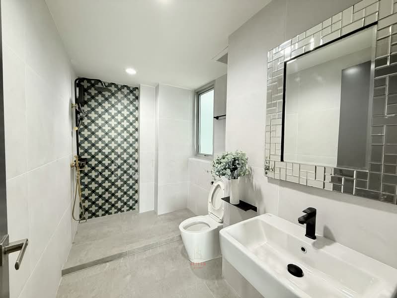 Rhythm Ratchada, Bangkok, 558 Ratchadaphisek Road, Samsen Nok, Huai Khwang, Bangkok, 1 Bedroom, 46 sqm, Condo For Rent, by Ratchanon Songthammakul, 500171726 - DDproperty.com