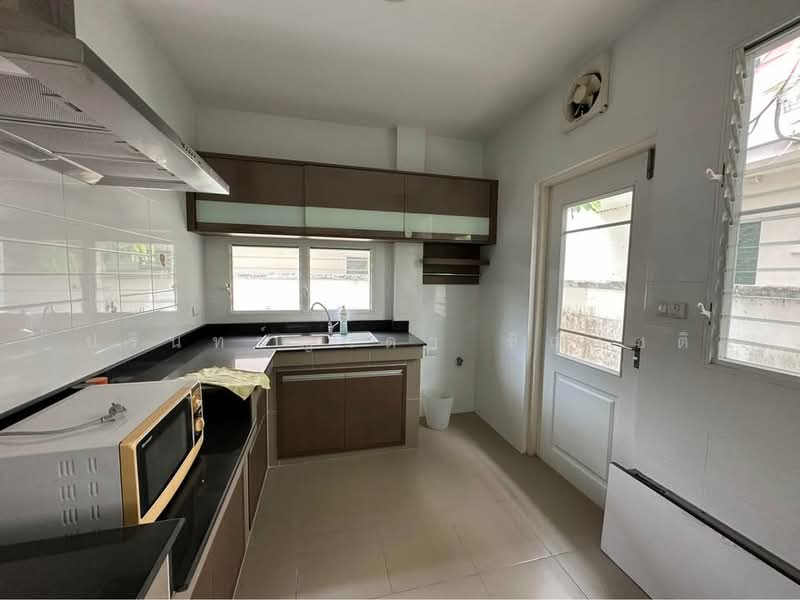 Nanthawan Uthayan-Aksa, Bangkok, Uthayan Road, Sala Thammasop, Thawi Watthana, Bangkok, 3 Bedrooms, 240 sqm, Single Detached House For Rent, by ปรินทร์ญาดา ชิณโชติ, 500171741 - DDproperty.com