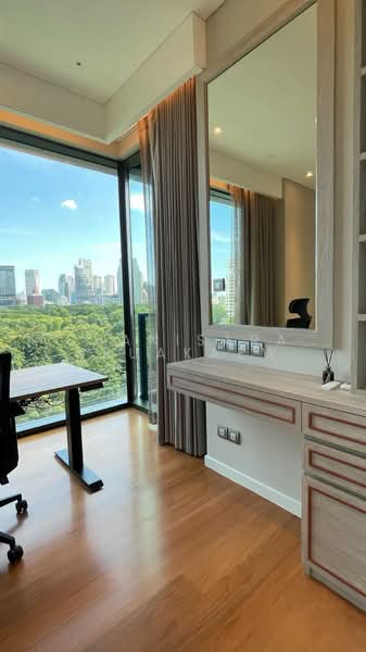 Sindhorn Tonson, Bangkok, 89 Soi Tonson Sarasin Road, Lumphini, Pathum Wan, Bangkok, 2 Bedrooms, 105 sqm, Condo For Rent, by Chanisara Kruakaew, 500171742 - DDproperty.com