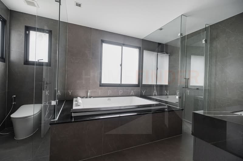 Grand Bangkok Boulevard Ratchaphruek-Pinklao, Bangkok, Bang Chueak Nang Road, Bang Chuek Nang, Taling Chan, Bangkok, 5 Bedrooms, 604 sqm, Single Detached House For Sale, by Kay Tippayanet, 500171756 - DDproperty.com