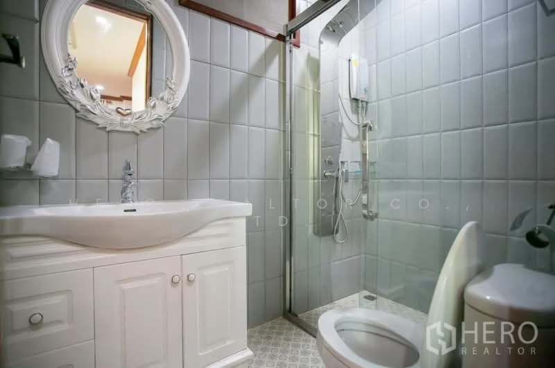 For rent Detached House in Samsen Nok, Huai Khwang, Bangkok hre00329, Bangkok, Samsen Nok, Huai Khwang, Bangkok, 3 Bedrooms, 300 sqm, Single Detached House For Rent, by Hero Realtor Co., Ltd., 500171815 - DDproperty.com