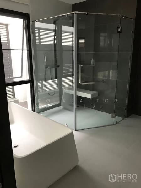 For Rent 4 Bedroom Detached House in Baan Issara Rama 9 in Hua Mak, Bang Kapi, Bangkok hre00328, Bangkok, Bang Kapi, Huai Khwang, Bangkok, 4 Bedrooms, 500 sqm, Single Detached House For Rent, by Hero Realtor Co., Ltd., 500171829 - DDproperty.com