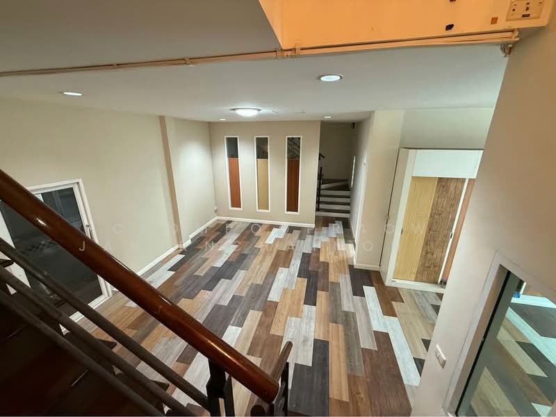 Premium Place Ekkamai-Ramindra, Bangkok, Nuanchan Road, Khlong Kum, Bueng Kum, Bangkok, 4 Bedrooms, 500 sqm, Townhouse For Sale, by Adisorn Eamso, 500171853 - DDproperty.com