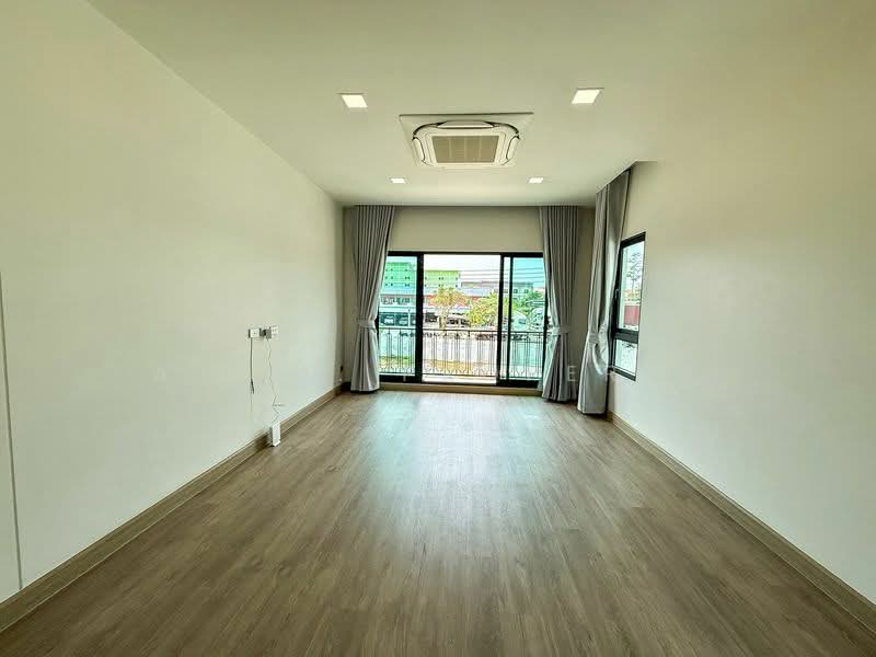 บ้านเดี่ยว แหลมฉบัง ศรีราชา, Chon Buri (Pattaya), Thung Suk La, Si Racha, Chon Buri (Pattaya), 4 Bedrooms, 200 sqm, Single Detached House For Sale, by A.T.A. Property, 500171884 - DDproperty.com