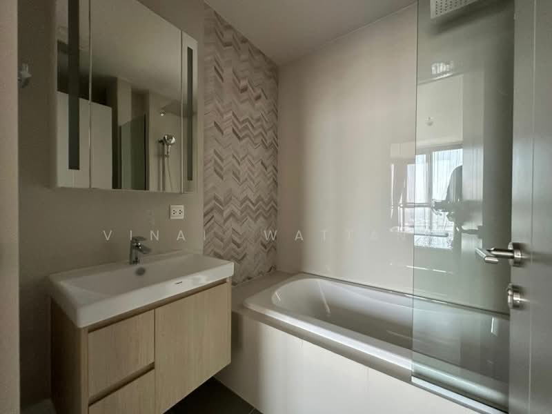 Oka Haus Sukhumvit 36, Bangkok, 3399 Rama 4 Road, Khong Tan, Khlong Toei, Bangkok, 1 Bedroom, 35 sqm, Condo For Rent, by Vinai  Wattana, 500171926 - DDproperty.com