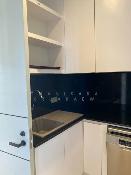 Vittorio 39, Bangkok, 8 Sukhumvit, Khlong Tan Nua, Watthana, Bangkok, 2 Bedrooms, 127 sqm, Condo For Sale, by Chanisara Kruakaew, 500171939 - DDproperty.com