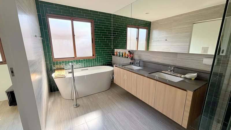 Burasiri Krungthep Kreetha, Bangkok, 95 Soi Pracha Ruam Chai, Hua Mak, Bang Kapi, Bangkok, 4 Bedrooms, 300 sqm, Single Detached House For Rent, by Vinai  Wattana, 500171971 - DDproperty.com