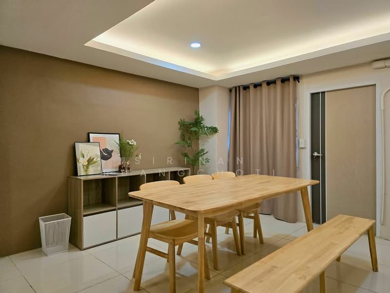 3-BR Townhouse, Bangkok, Khlong Chan, Bang Kapi, Bangkok, 3 Bedrooms, 204 sqm, Townhouse For Rent, by Sirinan Ruangchoti, 500172025 - DDproperty.com