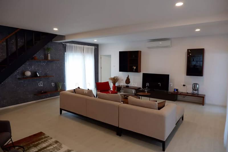 ขาย - ใจกลางเมืองพัทยาเหนือ ตำบลหนองปรือ อำเภอบางละมุง จังหวัดชลบุรี, ชลบุรี