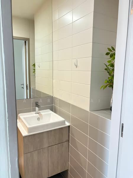 IDEO MOBI Sukhumvit 81, Bangkok, 2097 Sukhumvit Road, Bang Chak, Phra Khanong, Bangkok, 1 Bedroom, 43 sqm, Condo For Rent, by Anya Atarchanai , 500172051 - DDproperty.com