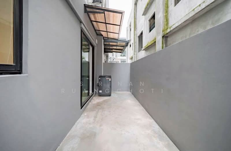 Nirvana DEFINE Krungthep Kreetha, Bangkok, Srinakarin-Romklao Road, Hua Mak, Bang Kapi, Bangkok, 3 Bedrooms, 203 sqm, Townhouse For Rent, by Sirinan Ruangchoti, 500172069 - DDproperty.com