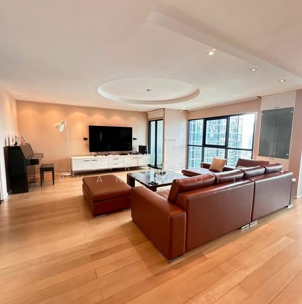 Sathorn Gardens, Bangkok, 39 South Sathorn Road, Thung Maha Mek, Sathon, Bangkok, 3 Bedrooms, 200 sqm, Condo For Sale, by Sirinan Ruangchoti, 500172080 - DDproperty.com