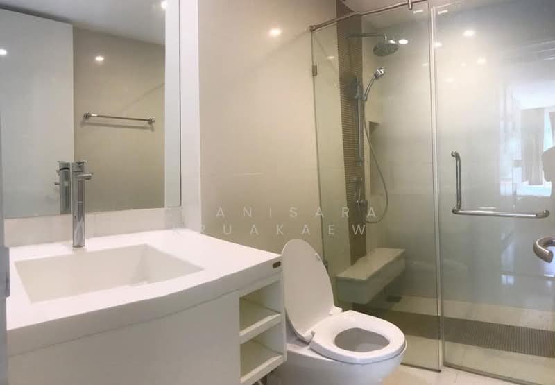 Collezio Sathorn-Pipat, Bangkok, 41 Soi Pipat 1 Silom Road, Silom, Bang Rak, Bangkok, 1 Bedroom, 44 sqm, Condo For Sale, by Chanisara Kruakaew, 500172096 - DDproperty.com