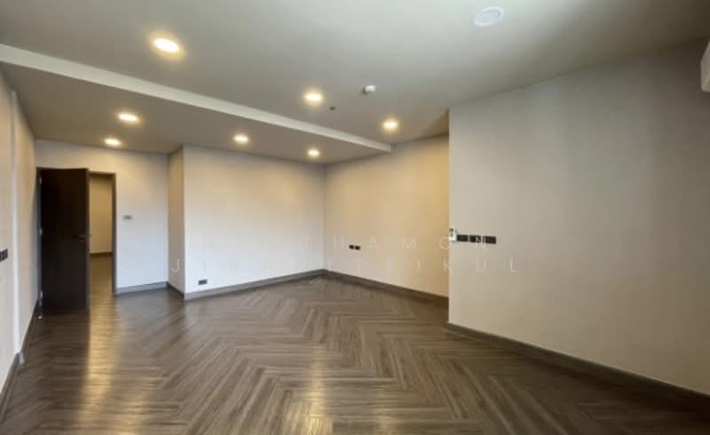 Crystal Garden Condominium : คริสตัล การ์เด้น, กรุงเทพ, 217 ถนนสุขุมวิท ซอย 4, คลองเตย, คลองเตย, กรุงเทพ, 311 ตร.ม., คอนโด ให้เช่า, โดย Natthamon Jirakittikul, 500172114 - DDproperty.com