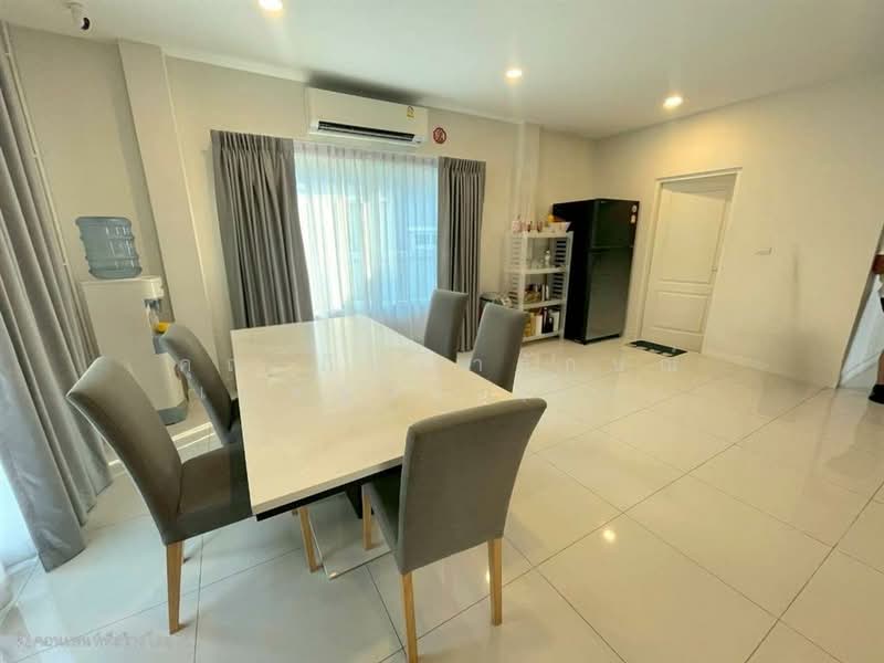 Centro Rama 9-Motorway, Bangkok, Rural Development 3 Road, Khlong Song Ton Nun, Lat Krabang, Bangkok, 4 Bedrooms, 280 sqm, Single Detached House For Sale, by คุณ ภิญญาลักษณ์ เทพบุตร (ยุ้ย), 500172130 - DDproperty.com