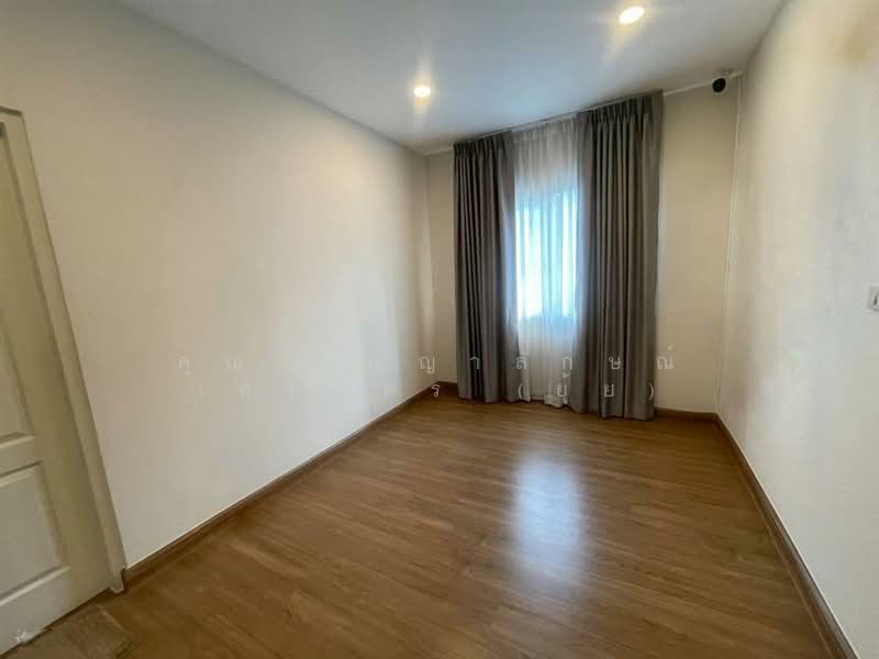 Centro Rama 9-Motorway, Bangkok, Rural Development 3 Road, Khlong Song Ton Nun, Lat Krabang, Bangkok, 4 Bedrooms, 280 sqm, Single Detached House For Sale, by คุณ ภิญญาลักษณ์ เทพบุตร (ยุ้ย), 500172130 - DDproperty.com