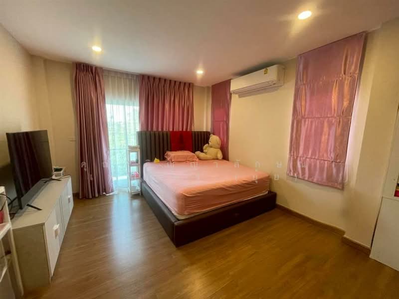 Centro Rama 9-Motorway, Bangkok, Rural Development 3 Road, Khlong Song Ton Nun, Lat Krabang, Bangkok, 4 Bedrooms, 280 sqm, Single Detached House For Sale, by คุณ ภิญญาลักษณ์ เทพบุตร (ยุ้ย), 500172130 - DDproperty.com