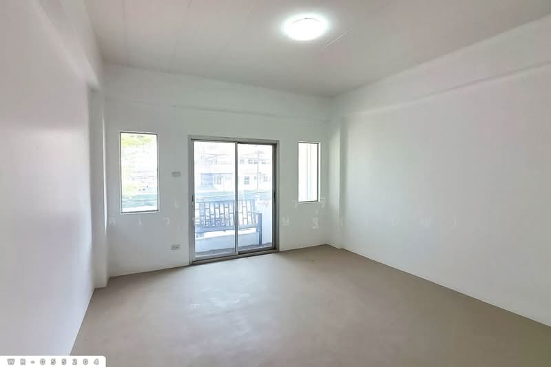 For Sale - WR-055204 Commercial building, San Sai, Chiang Mai, opposite San Sai Hospital., Chiang Mai