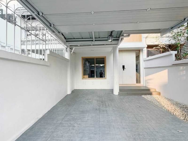 ให้เช่า - ทาวน์เฮ้าส์ให้เช่า – ใกล้โรงเรียนสารสาสน์วิเทศเชียงใหม่ เพียง 5 นาที ค่าเช่า 20,000 บาท / เดือน รหัส, เชียงใหม่