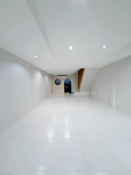 ให้เช่า - ทาวน์เฮ้าส์ให้เช่า – ใกล้โรงเรียนสารสาสน์วิเทศเชียงใหม่ เพียง 5 นาที ค่าเช่า 20,000 บาท / เดือน รหัส, เชียงใหม่