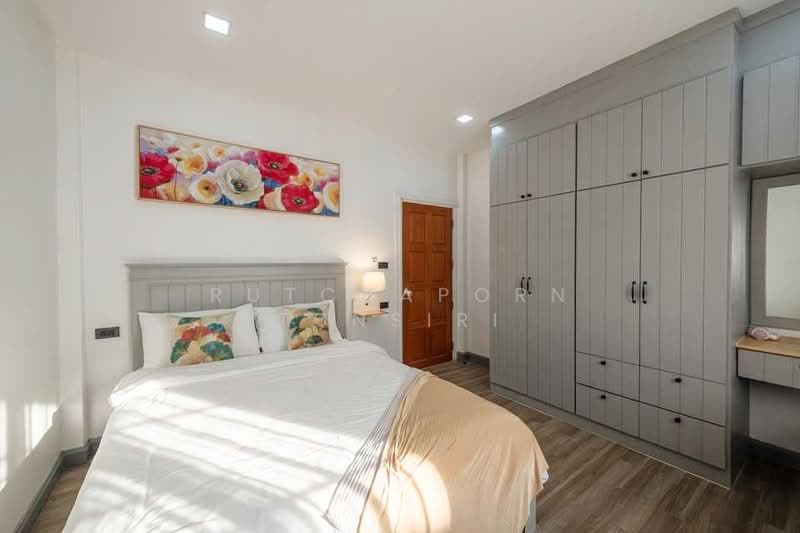 Pool Villa ให้เช่า ใกล้มหาวิทยาลัยเชียงใหม่ เพียง 10 นาที ค่าเช่า 62,000 บาท / เดือน รหัสทรัพย์ : No, เชียงใหม่, สุเทพ, เมืองเชียงใหม่, เชียงใหม่, 180 ตร.ม., บ้านเดี่ยว ให้เช่า, โดย Rutchaporn Tunsiri, 500172147 - DDproperty.com