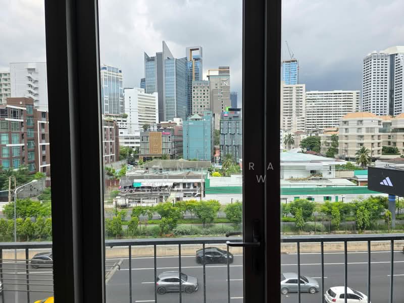The Tempo Ruamrudee, Bangkok, Ruamrudee, Lumphini, Pathum Wan, Bangkok, 2 Bedrooms, 54 sqm, Condo For Sale, by Chanisara Kruakaew, 500172158 - DDproperty.com