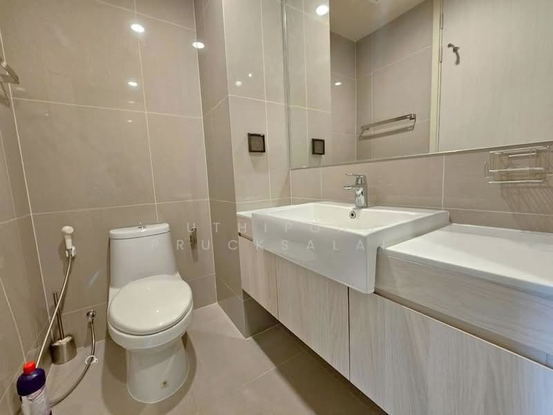 Noble Recole, Bangkok, 77 Soi Sukhumvit 19 Sukhumvit Road, Khlongtoei Nua, Watthana, Bangkok, 1 Bedroom, 36 sqm, Condo For Rent, by Suthipong Prucksalai, 500172201 - DDproperty.com