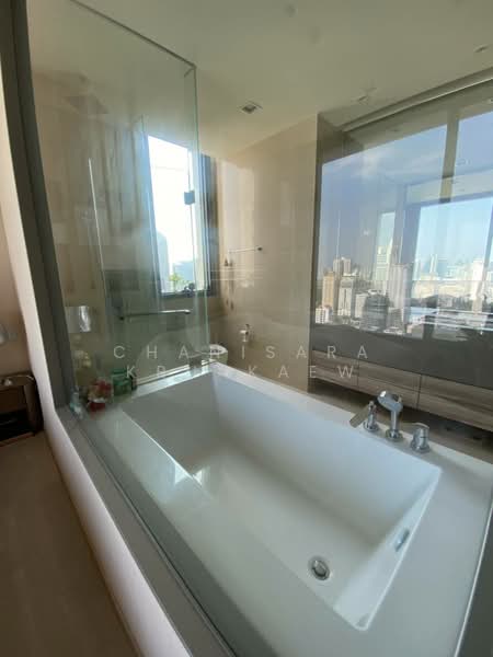The Esse Asoke, Bangkok, 333 Soi Sukhumvit 21, Sukhumvit Road, Khlongtoei Nua, Watthana, Bangkok, 2 Bedrooms, 74 sqm, Condo For Sale, by Chanisara Kruakaew, 500172215 - DDproperty.com