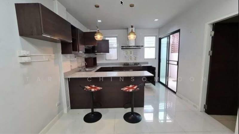 Grand I-Design Vibhavadi : แกรนด์ ไอ-ดีไซน์ วิภาวดีฯ, กรุงเทพ, 279 ถนน วิภาวดีรังสิต, สนามบิน, ดอนเมือง, กรุงเทพ, 200 ตร.ม., คอนโด ขาย, โดย Tarit Chinsomboon, 500172229 - DDproperty.com