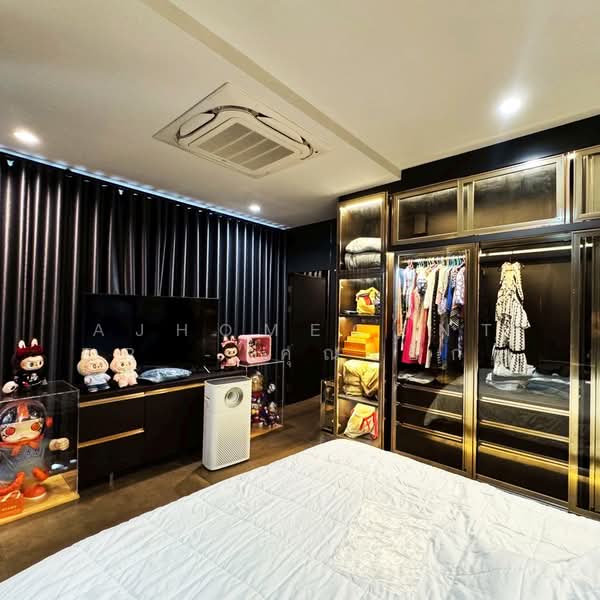 บ้าน3ชั้นพร้อมสระว่ายน้ำ ขนาด97ตรว. ซ.อินทามระ28, Bangkok, Din Daeng, Din Daeng, Bangkok, 5 Bedrooms, 490 sqm, Single Detached House For Sale, by AJHOMECENTER - คุณเอ็กซ์, 500172238 - DDproperty.com