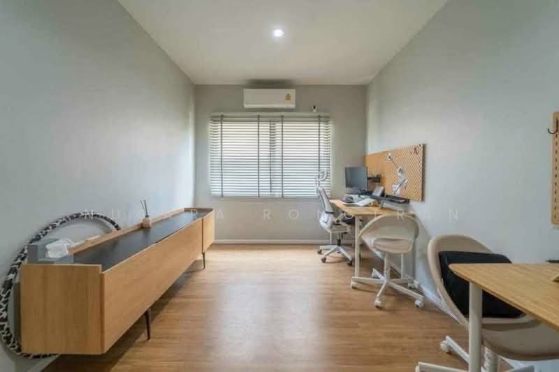 Baan Klang Muang Rama 9-Krungthep Kreetha, Bangkok, Soi Kanchanaphisek 23, Saphan Sung, Saphan Sung, Bangkok, 3 Bedrooms, 152 sqm, Townhouse For Rent, by Nusara Rongtran, 500172268 - DDproperty.com