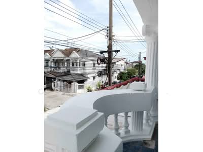 ขาย - Townhouse Evergreen Village : ทาวน์เฮ้าส์ หมู่บ้าน เอเวอร์กรีน, กรุงเทพ