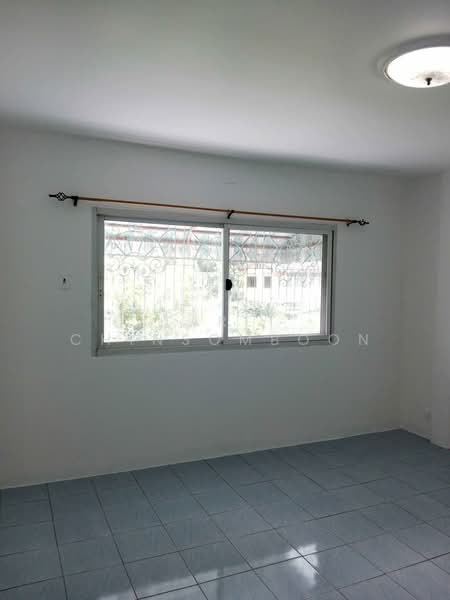 Townhouse Evergreen Village, Bangkok, Soi Bangna-Trad 56 (Nation Tower), Bang Na, Bang Na, Bangkok, 2 Bedrooms, 93 sqm, Townhouse For Sale, by Tarit Chinsomboon, 500172289 - DDproperty.com