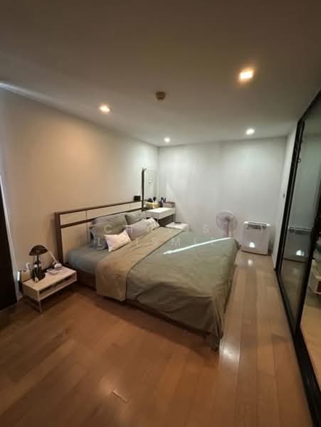 Socio Ruamrudee, Bangkok, Soi Ruamruedee 2, Lumphini, Pathum Wan, Bangkok, 1 Bedroom, 37 sqm, Condo For Rent, by Chavis Laismit, 500172300 - DDproperty.com