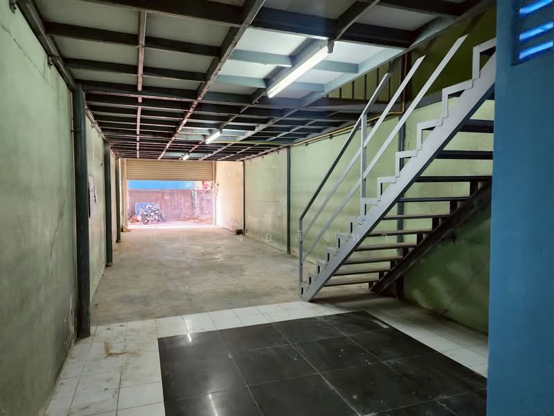 ตึกแถวตรงข้ามวัดสร้อยทาง, Bangkok, ประชาราษฎร์ สาย 1, Bang Sue, Bang Sue, Bangkok, , 144 sqm, Shophouse For Rent, by ที่ทางอสังหา, 500172312 - DDproperty.com