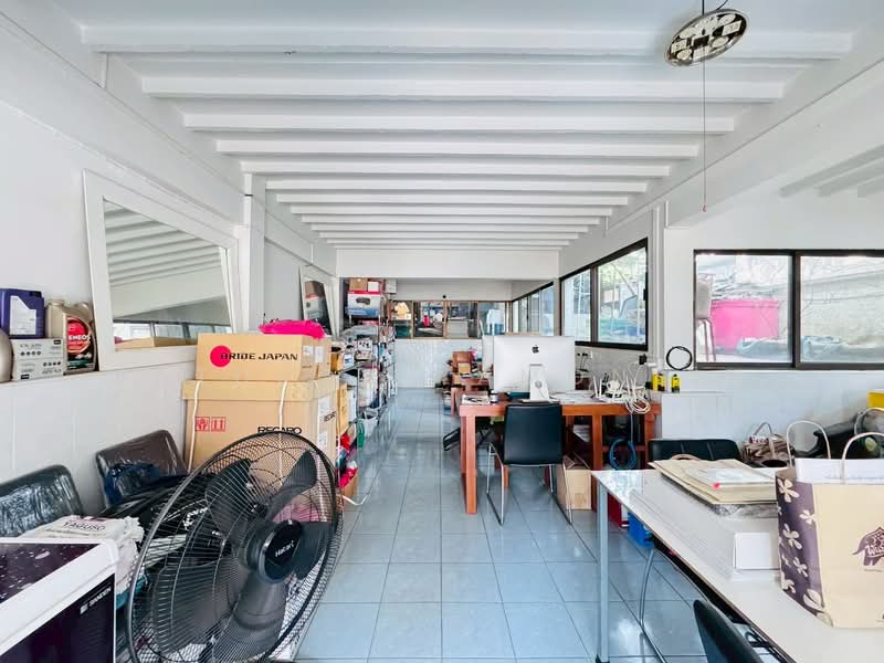 ขายบ้านเดี่ยว 2 ชั้น แปลงมุม 148 ตร.วา ใจกลางงามวงศ์วาน47 แยก1-3, Bangkok, Thung Song Hong, Lak Si, Bangkok, 5 Bedrooms, 300 sqm, Single Detached House For Sale, by Jatuporn Amonsin, 500172341 - DDproperty.com