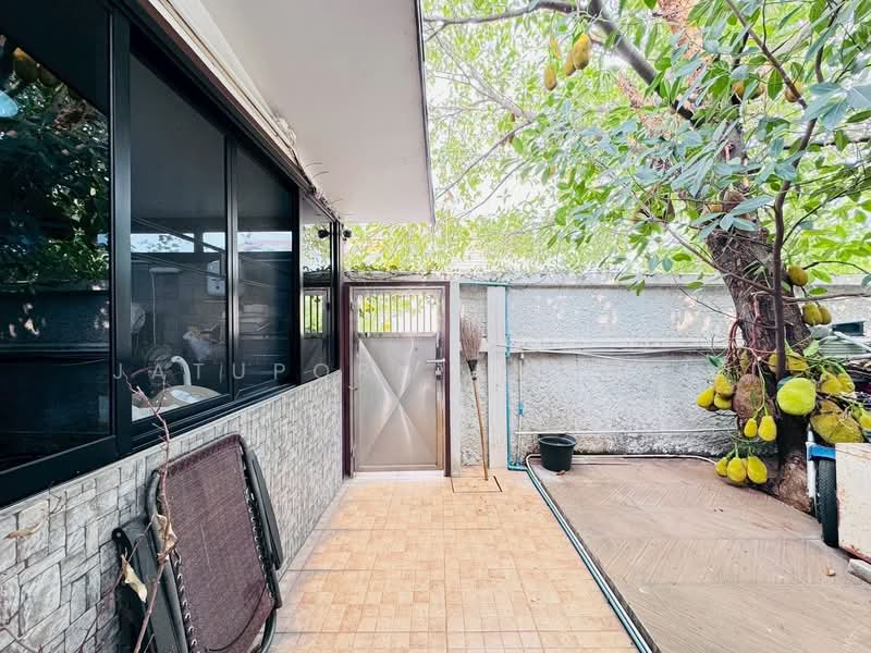 ขายบ้านเดี่ยว 2 ชั้น แปลงมุม 148 ตร.วา ใจกลางงามวงศ์วาน47 แยก1-3, กรุงเทพ, ทุ่งสองห้อง, หลักสี่, กรุงเทพ, 300 ตร.ม., บ้านเดี่ยว ขาย, โดย Jatuporn Amonsin, 500172341 - DDproperty.com