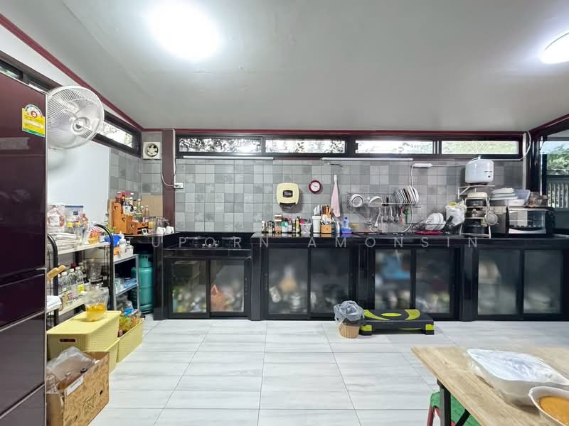 ขายบ้านเดี่ยว 2 ชั้น แปลงมุม 148 ตร.วา ใจกลางงามวงศ์วาน47 แยก1-3, Bangkok, Thung Song Hong, Lak Si, Bangkok, 5 Bedrooms, 300 sqm, Single Detached House For Sale, by Jatuporn Amonsin, 500172341 - DDproperty.com